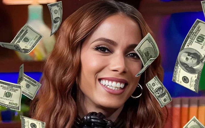 Anitta em performance no palco após recusar contrato milionário com empresa de jogos