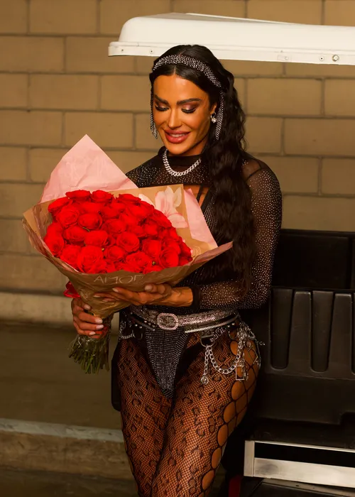 Gracyanne Barbosa mostra detalhes de sua preparação para o quadro do Domingão com Huck